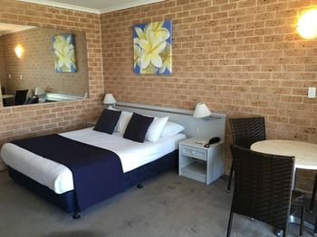 Ocean Front At The Entrance - Kingaroy Accommodation 36