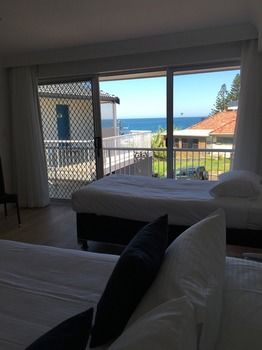 Ocean Front At The Entrance - Kingaroy Accommodation 38