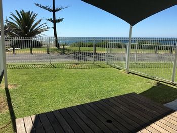 Ocean Front At The Entrance - Kingaroy Accommodation 59