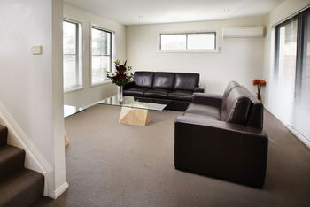 Charlestown Terrace - Kingaroy Accommodation 11