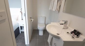 CH On Peel Boutique Hotel - Kingaroy Accommodation 0