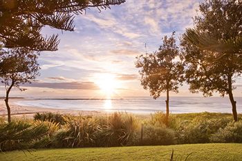 Kims Beachside Lodges - Kingaroy Accommodation 0
