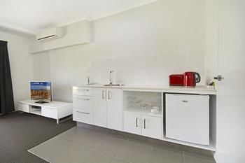 Cooroy Luxury Motel Apartments Noosa - Kingaroy Accommodation 14
