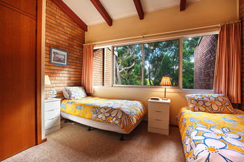 Mollymook Beach Units - Kingaroy Accommodation 3