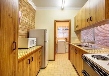 Mollymook Beach Units - Kingaroy Accommodation 13