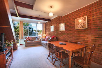 Mollymook Beach Units - Kingaroy Accommodation 15