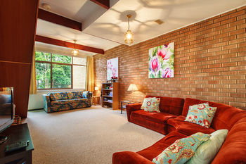 Mollymook Beach Units - Kingaroy Accommodation 17