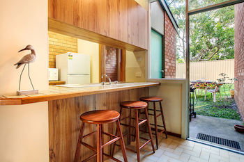 Mollymook Beach Units - Kingaroy Accommodation 20