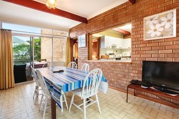 Mollymook Beach Units - Kingaroy Accommodation 22