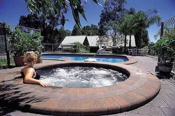 Vineyard Hill - Kingaroy Accommodation 4