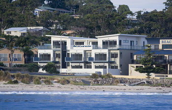 Mollymook Beachfront Executive Apartment - Kingaroy Accommodation 9