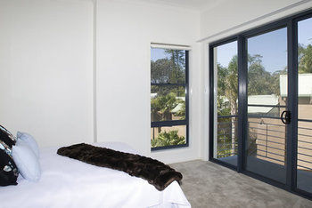 Mollymook Beachfront Executive Apartment - Kingaroy Accommodation 15