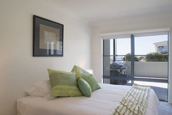 Mollymook Beachfront Executive Apartment - Kingaroy Accommodation 16
