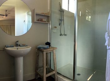 Phoenix Eumundi Bed & Breakfast - Kingaroy Accommodation 5