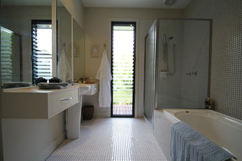 Phoenix Eumundi Bed & Breakfast - Kingaroy Accommodation 6