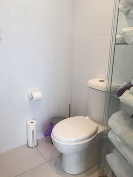 Sydney Executive Garden Villa - Kingaroy Accommodation 4