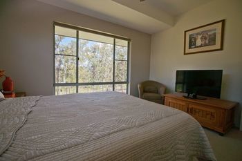 Moonee Beach Executive Retreat - Kingaroy Accommodation 12