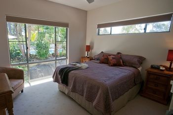 Moonee Beach Executive Retreat - Kingaroy Accommodation 13