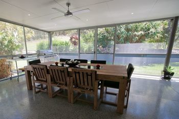 Moonee Beach Executive Retreat - Kingaroy Accommodation 18