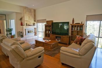 Moonee Beach Executive Retreat - Kingaroy Accommodation 25