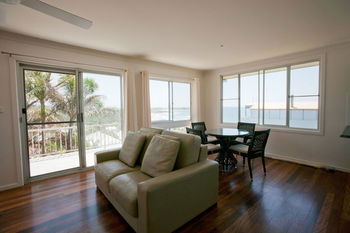 Emerald Views - Kingaroy Accommodation 9