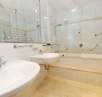 Neutral Bay 46 Young Furnished Apartment - Kingaroy Accommodation