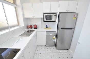 Neutral Bay 603 Way Furnished Apartment - Kingaroy Accommodation 3