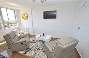 Neutral Bay 603 Way Furnished Apartment - Kingaroy Accommodation 4