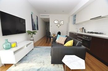 Neutral Bay 4 Young Furnished Apartment - Kingaroy Accommodation 9
