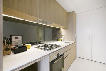 Melbourne Fully Self Contained 1 Bed Apartment 4007 Bek - Kingaroy Accommodation 4