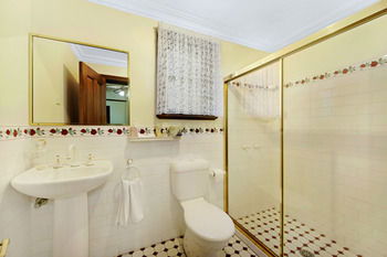 CBC Bed & Breakfast & Cafe - Kingaroy Accommodation 11