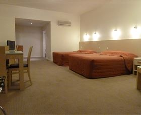 Mayfair Plaza Motel - Kingaroy Accommodation 1