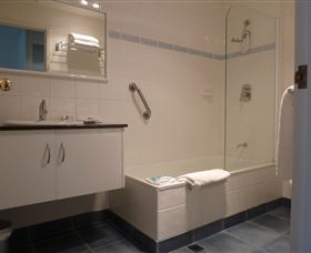 Mayfair Plaza Motel - Kingaroy Accommodation 3