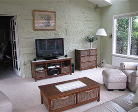 Crescentfield Cottage - Kingaroy Accommodation 4