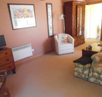 John and Eva Selles Studio Apartment - Kingaroy Accommodation