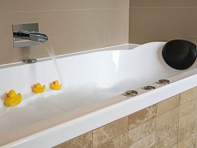 Clydesdale Manor - Kingaroy Accommodation 2