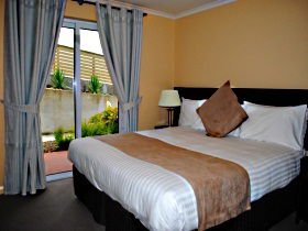 Hampden At Battery Point - Kingaroy Accommodation 0