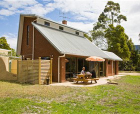 Bay Retreat Port Arthur - Kingaroy Accommodation 0