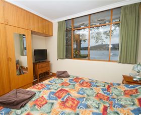 Waterside Accommodation - Derwent Hideaway - Kingaroy Accommodation 2