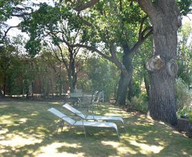 Waterside Accommodation - Derwent Hideaway - Kingaroy Accommodation 4