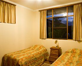Waterside Accommodation - Derwent Hideaway - Kingaroy Accommodation 3