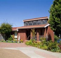 Waterside Accommodation - Derwent Retreat - Kingaroy Accommodation
