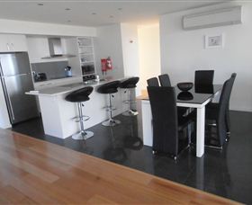 Tuckers Rocks Cottage - Kingaroy Accommodation 0