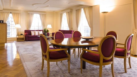 Vibe Savoy Hotel Melbourne - Kingaroy Accommodation 6