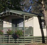 Painters Island Caravan Park - Kingaroy Accommodation