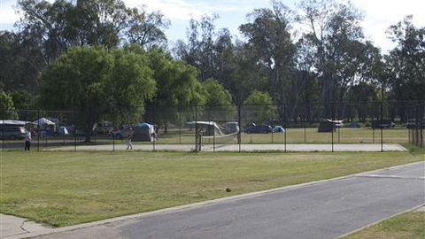 Painters Island Caravan Park - Kingaroy Accommodation 4