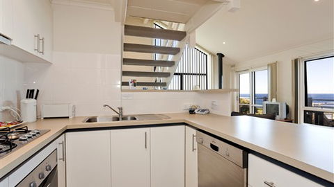 A Great Ocean Road Resort Whitecrest - Kingaroy Accommodation 2