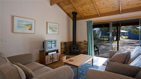 Surf Coast Cabins In Aireys Inlet - Kingaroy Accommodation 0