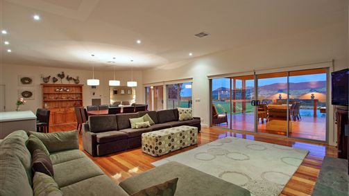 Lima South VIC Kingaroy Accommodation