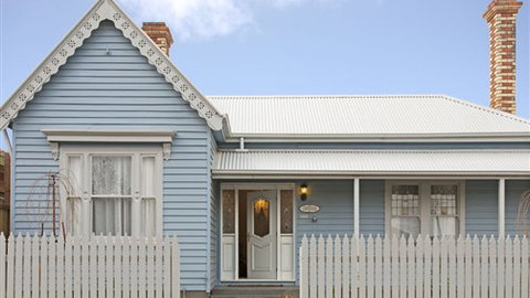 Executive Townhouse On MacArthur - Kingaroy Accommodation 2